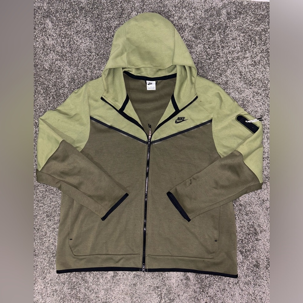Nike Tech Jacket